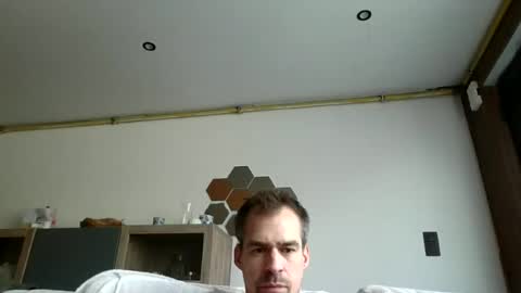 Snapshot of loonelyy chatting on 06-20-26, 01:25 loonelyy online show from 06-20-26, 01:25