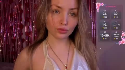 Snapshot of lora_amber chatting on 04-26-26, 12:03 Lora online show from 04-26-26, 12:03