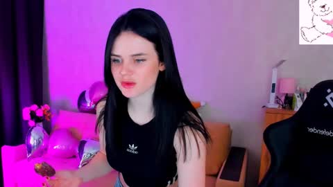 Lora Cain online show from 02-22-25, 05:24