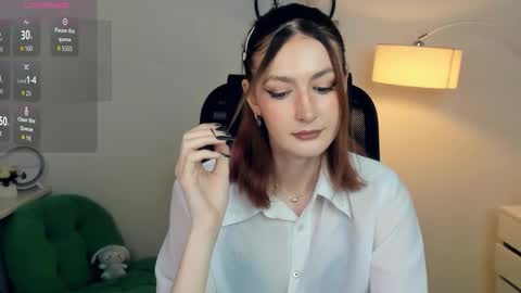 Lora online show from 11-15-25, 11:40