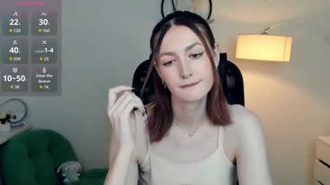 Lora online show from 11-21-25, 10:58