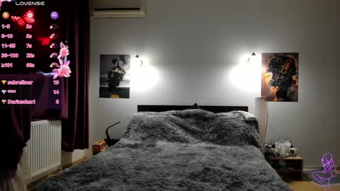 Lora online show from 01-03-25, 03:55