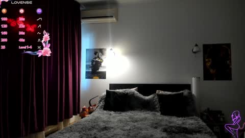 Lora online show from 01-14-25, 09:13