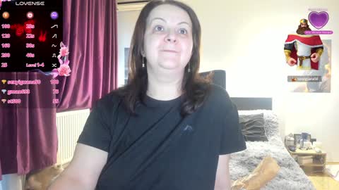 Lora online show from 01-26-25, 02:52