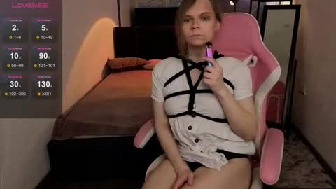 Avery online show from 03-09-26, 10:58