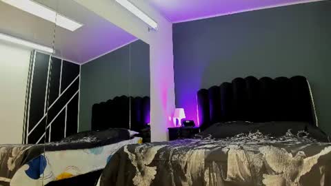 Snapshot of lorbeer_owo chatting on 06-24-26, 05:39 L A U R E L online show from 06-24-26, 05:39