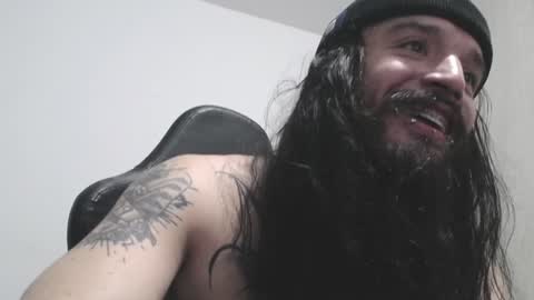  independent model online show from 12-18-24, 05:37