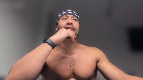 Snapshot of lordcalepecs chatting on 02-06-26, 04:06 Cale online show from 02-06-26, 04:06