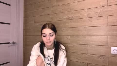 Olivia online show from 12-21-25, 11:50