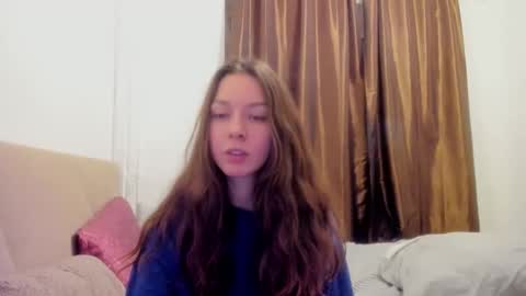 Snapshot of lorelea_cute chatting on 02-14-26, 03:42 Lorelea cute online show from 02-14-26, 03:42