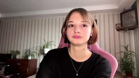 Snapshot of loreleiclaus chatting on 07-22-26, 08:39 Liya online show from 07-22-26, 08:39