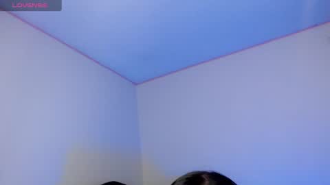 Snapshot of loren_44tits chatting on 07-12-26, 01:02 Loren online show from 07-12-26, 01:02