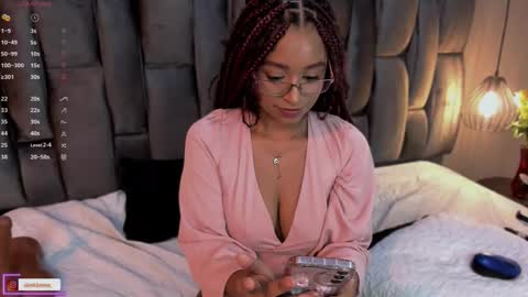 Snapshot of lorena_vieira_ chatting on 02-16-25, 11:26 Lorena Vieira online show from 02-16-25, 11:26