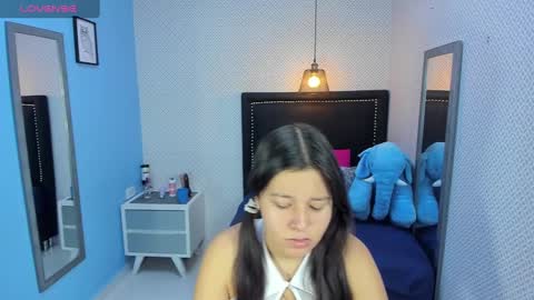 lorenadavies online show from 01-30-25, 12:27