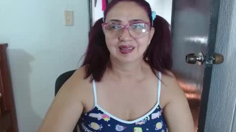 Lorena.. online show from 03-10-25, 07:18