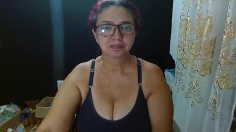 Lorena.. online show from 10-08-25, 03:37