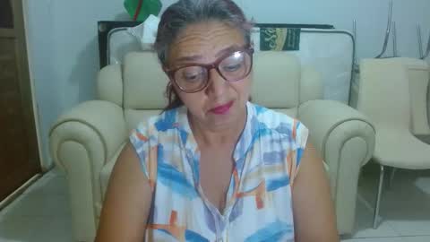 Lorena.. online show from 10-19-25, 09:37