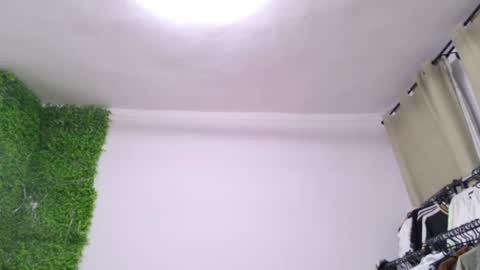 Amelia online show from 02-22-25, 10:52