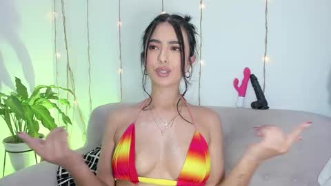 L O R E N online show from 02-13-26, 08:16