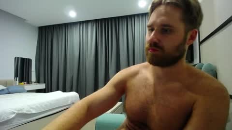 Lorenz online show from 04-11-26, 07:51