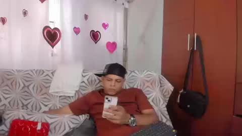 Queen Loreth online show from 09-15-25, 05:24