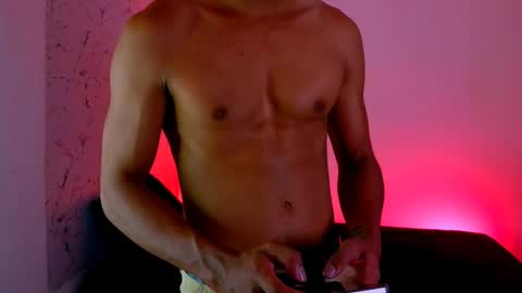 Lorian Vikel  online show from 04-05-26, 03:58