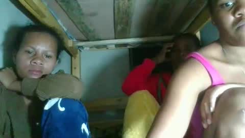 Snapshot of lorienne98 chatting on 05-16-26, 10:52 lorienne98 online show from 05-16-26, 10:52