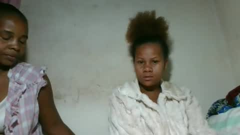 Snapshot of lorienne98 chatting on 05-28-26, 08:00 lorienne98 online show from 05-28-26, 08:00