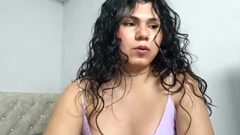 Snapshot of lorraine_baker chatting on 07-30-26, 03:11 Lorraine online show from 07-30-26, 03:11