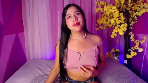 Snapshot of lory_bonny chatting on 02-16-26, 03:13 Loren online show from 02-16-26, 03:13