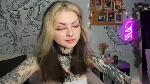 lostallice online show from 12-15-24, 03:56