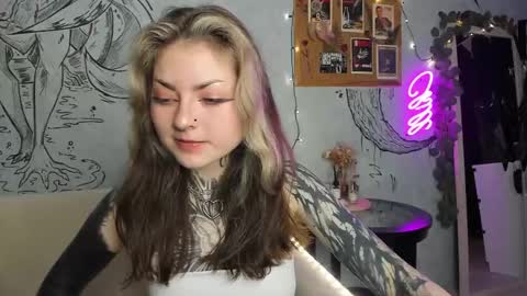 lostallice online show from 01-25-25, 06:01