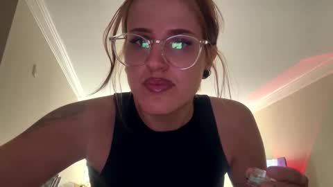 Snapshot of lotta_love0 chatting on 05-01-26, 08:13 lotta_love0 online show from 05-01-26, 08:13