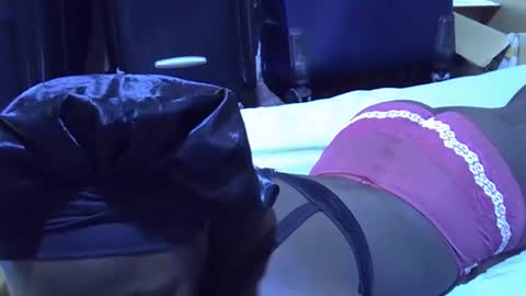 lotty_lavilla online show from 10-23-25, 01:38