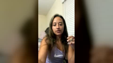 lotusflowerbomb95 online show from 04-21-26, 03:24