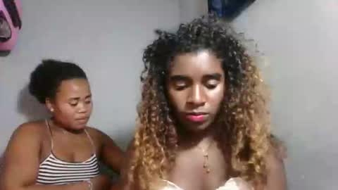 Snapshot of louane98 chatting on 02-04-26, 08:58 louane98 online show from 02-04-26, 08:58