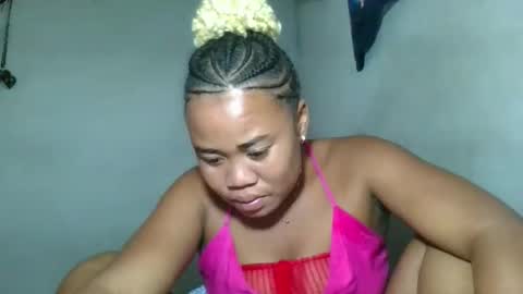 louane98 online show from 03-18-26, 08:17