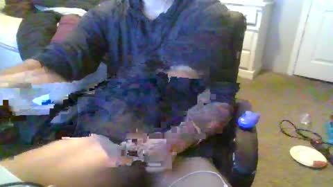 Snapshot of loudini_ chatting on 12-05-24, 05:04 lewyay online show from 12-05-24, 05:04