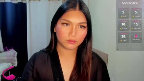 Snapshot of louheart chatting on 11-07-25, 05:57 Sweet online show from 11-07-25, 05:57