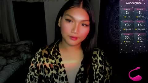 Snapshot of louheart chatting on 12-22-25, 09:17 Sweet online show from 12-22-25, 09:17