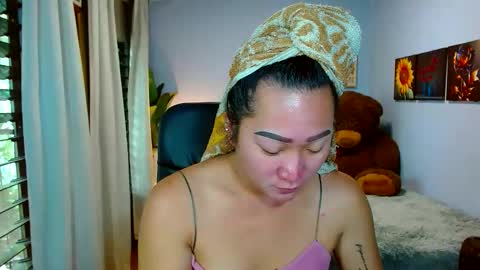 Snapshot of louie_sexy chatting on 02-10-26, 01:53 Cathy online show from 02-10-26, 01:53