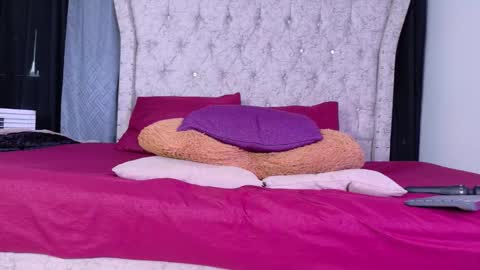 OF louis bcasta1 online show from 10-11-25, 09:35