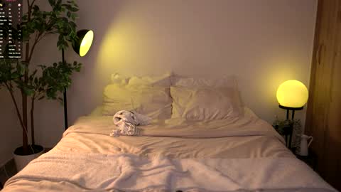 Louis online show from 03-22-26, 01:31