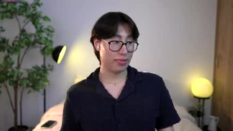 Louis online show from 04-12-26, 09:53