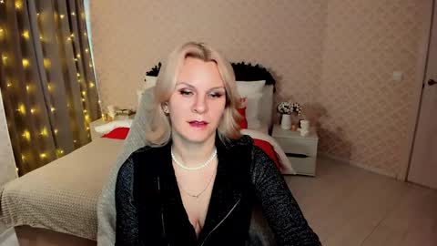 Louisa online show from 01-15-25, 07:48