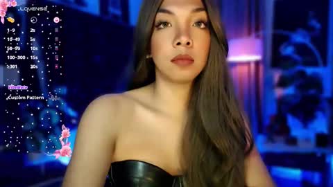 Louisa online show from 11-14-25, 01:59