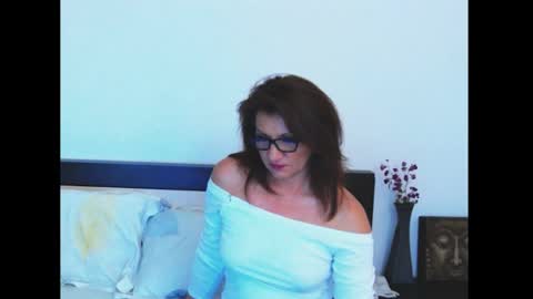 louisebella online show from 05-25-26, 11:11