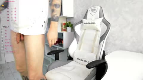 Louis  online show from 02-27-25, 01:38