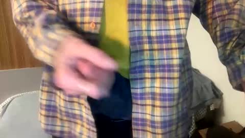 Snapshot of lov3cams chatting on 01-17-25, 12:42 HoneydickNick online show from 01-17-25, 12:42