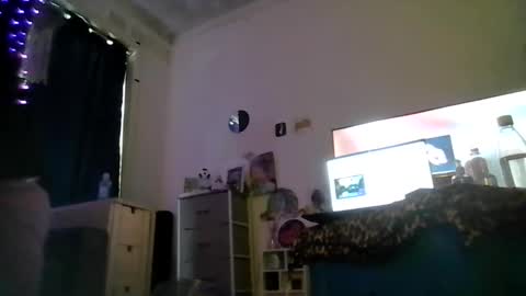 Snapshot of lov3racy chatting on 11-20-25, 04:23 Lov3racy online show from 11-20-25, 04:23